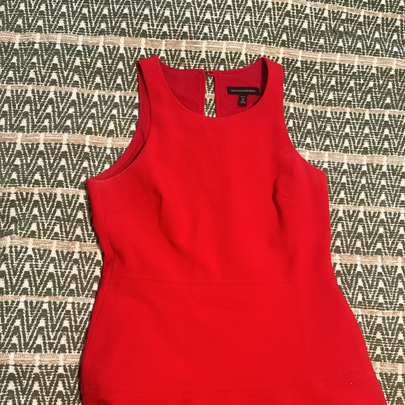 Banana Republic - Little Red Dress - Picture 9 of 11